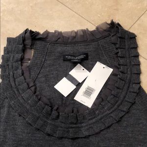 Beautiful NWT Banana Republic sweater shell